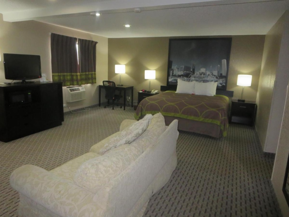 Super 8 by Wyndham Mundelein/Libertyville Area Image 14