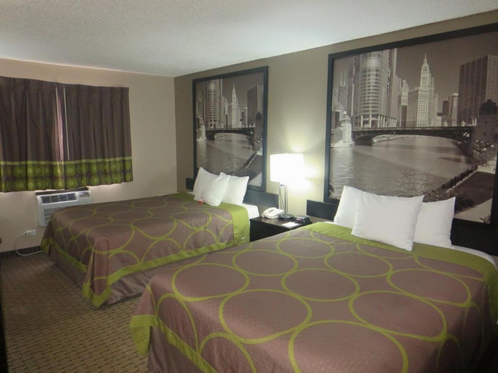 Super 8 by Wyndham Mundelein/Libertyville Area Image 19
